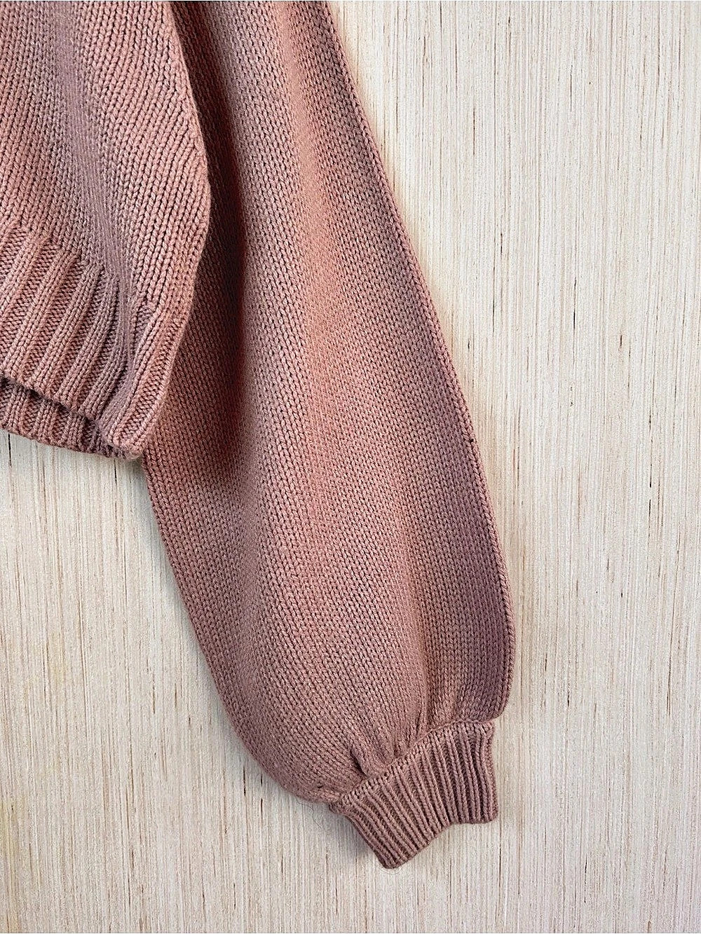 HYFVE Cropped Balloon Sleeve Sweater Dusty Pink Medium - Picture 2 of 3